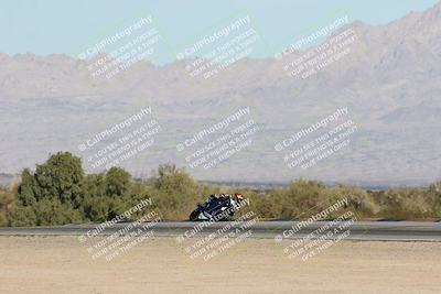 media/Dec-07-2025-CVMA (Sun) [[3e7d2de5dc]]/Race 8-Middleweight Shootout/